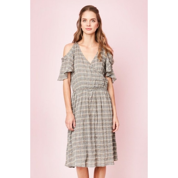 Cottagecore Cold Shoulder Midi Dress - Picture 2 of 8